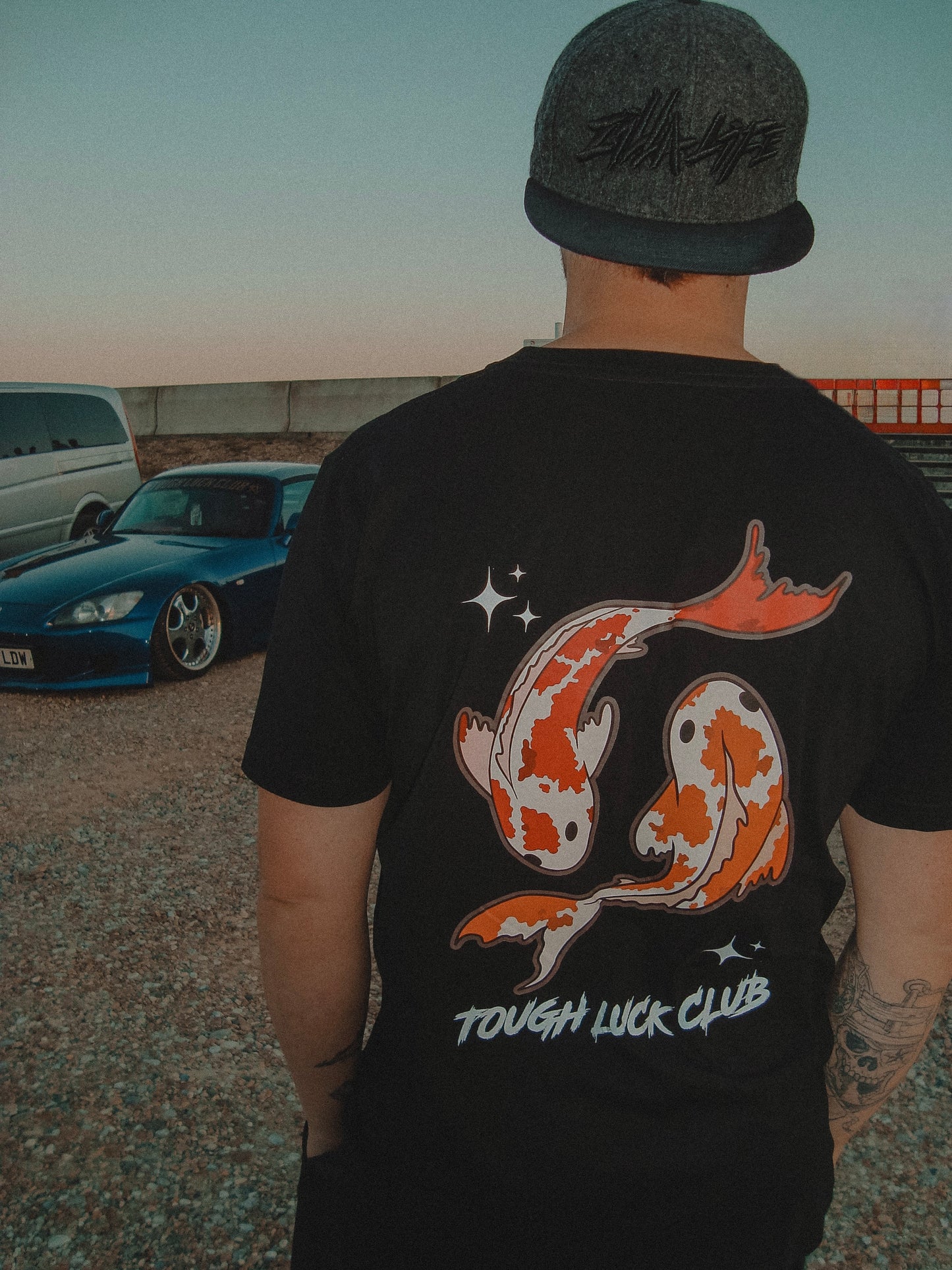 Koi Bois Tee